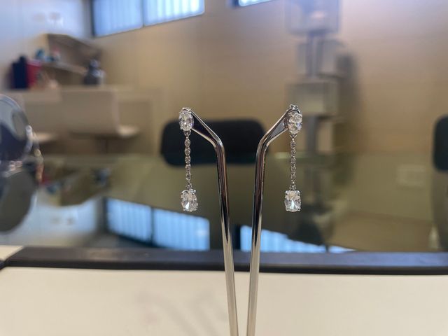 Pendientes Oro Blanco 18K con Circonitas