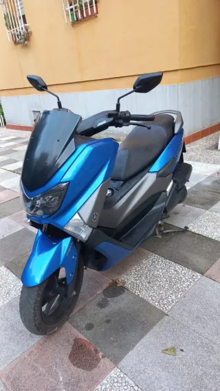 Yamaha NMAX 125 Azul