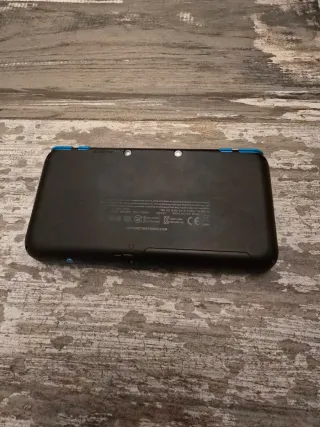 Nintendo 2DS XL Nero e Blu