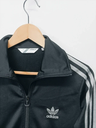 Chaqueta Adidas Firebird Vintage Negra Plata