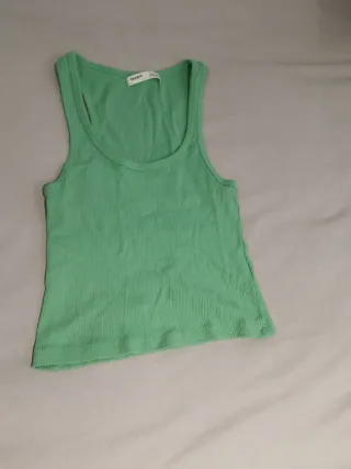 Camiseta sin mangas verde Pull&Bear