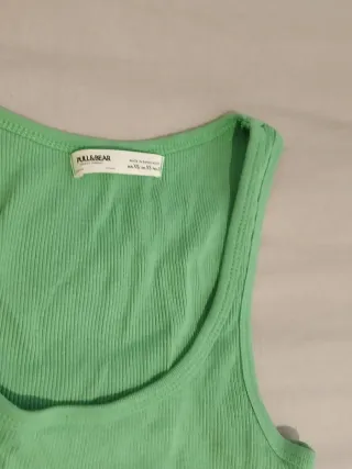 Camiseta sin mangas verde Pull&Bear