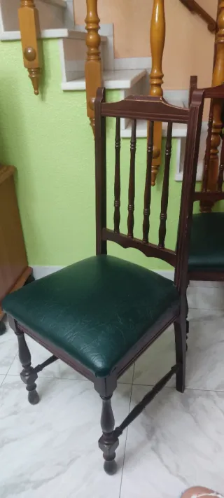 Mesa extensible y 5 sillas