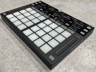 Pioneer DJ DDJ-XP1 ( 001006 )