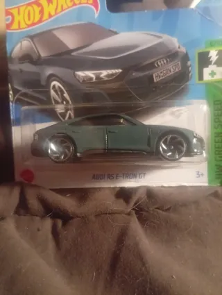 Coche Hot Wheels Audi e-tron GT