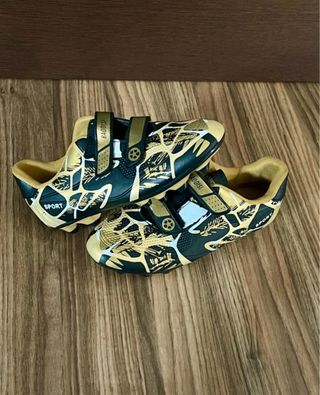 Botas ciclismo doradas y negras T37