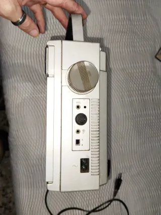 Radio Cassette Thomson Beige NO FUNCIONA