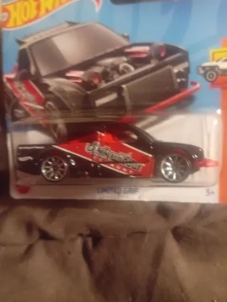 Coche Hot Wheels Black Widow HW Hot Trucks