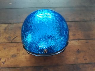 Casco metal flake blu