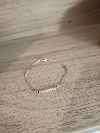 Pulsera de plata con detalles