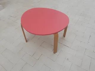 Mesa Ikea Svalsta color rosa coral