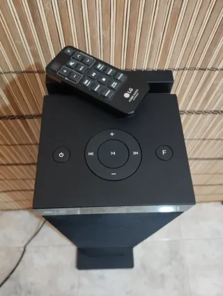 TORRE DE SONIDO LG
