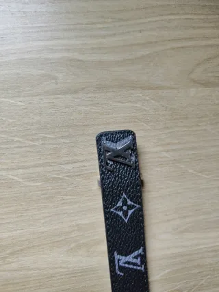 Pulsera Louis Vuitton Negra