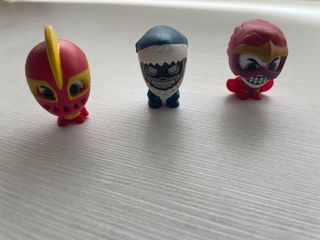 3 Figuras Coleccionables