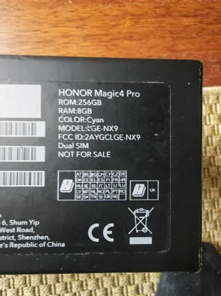 Honor Magic 4 Pro Caja y Móvil