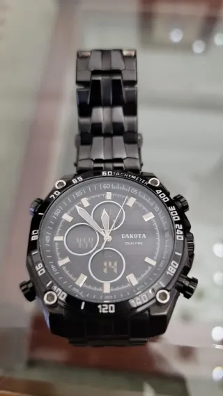 Reloj Dakota Hombre Negro y Plateado