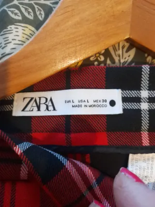Falda de cuadros roja y negra NUEVA