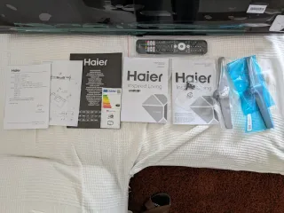 Televisor Haier LED Full HD 40" negro.