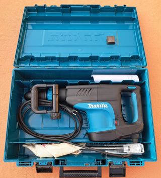 Martillo Demoledor Makita HM1203C