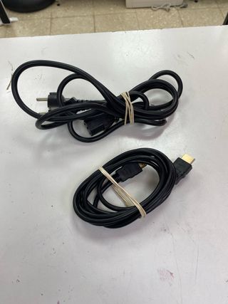 XBOX ONE 500GB: CON MANDOS, CABLES Y JUEGOS