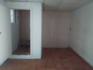 Local comercial en alquiler en Los Ángeles - Cruz de Caravaca en Almería