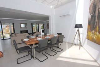 Chalet en alquiler en Elviria en Marbella