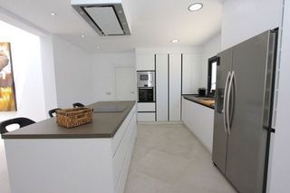 Chalet en alquiler en Elviria en Marbella