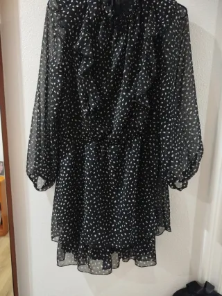 Vestido Zara negro estampado manga larga