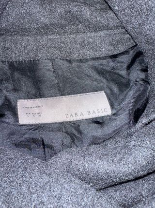 Abrigo Zara Gris con Capucha mas regalo