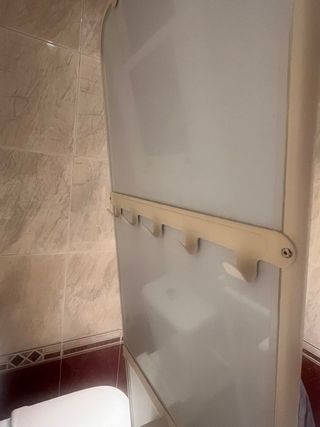 Espejo cuerpo entero IKEA con soporte