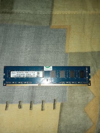 SK Hynix 4GB DDR3 PC3-12800U