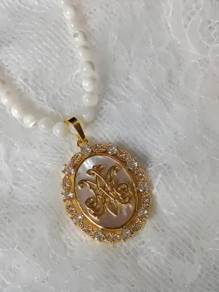 Collar y medalla nacar natural Avemaría