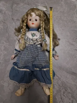 Bambola vintage porcellana