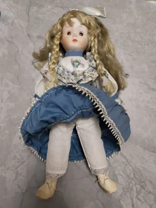 Bambola vintage porcellana