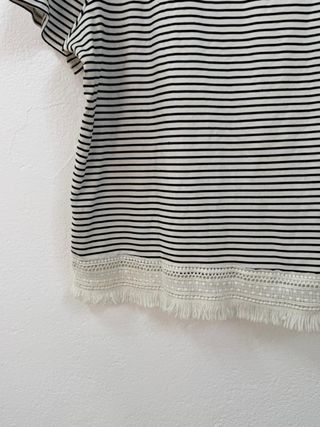 Camiseta rayas con flecos