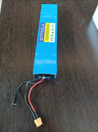 Batería MYFKALA 10000mAh 36V Patinete Eléctrico
