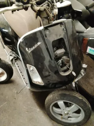 Vespa GTS 125 Scooter Automática