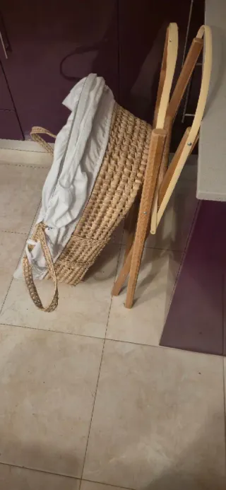 Culla in vimini per neonato con baldacchino