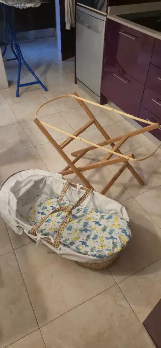 Culla in vimini per neonato con baldacchino