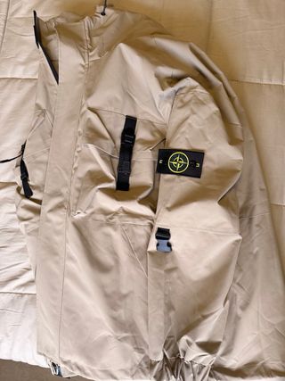 Chubasquero Stone Island Beige