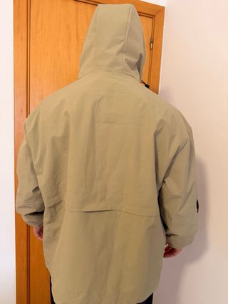 Chubasquero Stone Island Beige