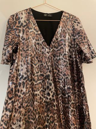 Vestido corto lentejuelas Zara