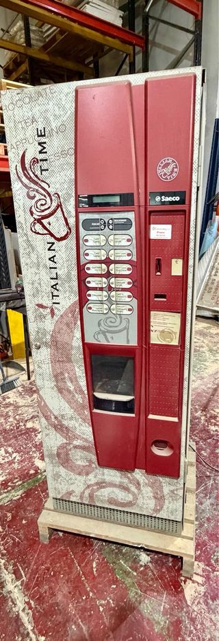 Macchina per caffè e bevande