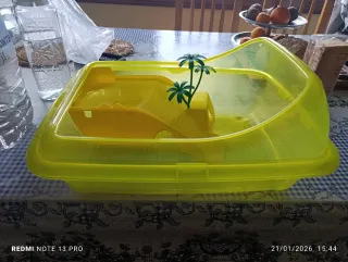 Tortuguera con accesorios