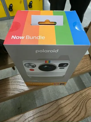 Polaroid Now 3a gen + 16 instant photos