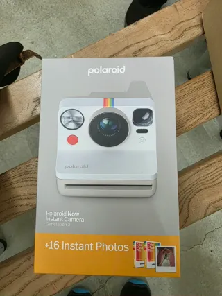 Polaroid Now 3a gen + 16 instant photos
