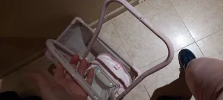 Conjunto Muñeco Bebé: Cuna y Trona