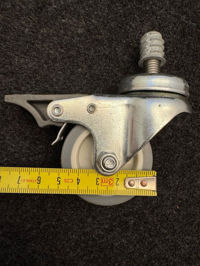 4 Ruedas Giratorias con Freno