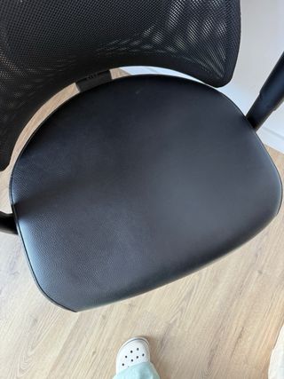 Silla de oficina IKEA con reposabrazos