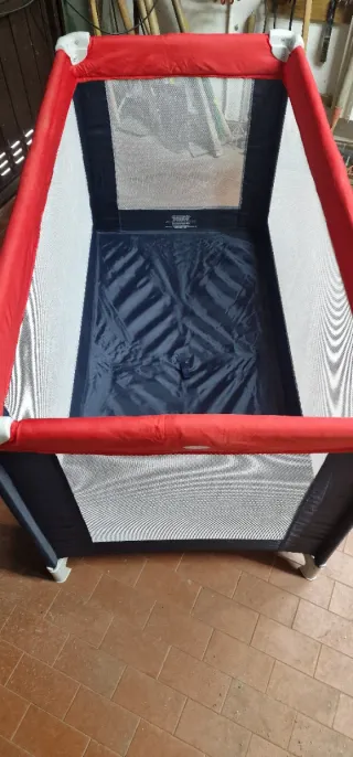 Lettino da campeggio usato